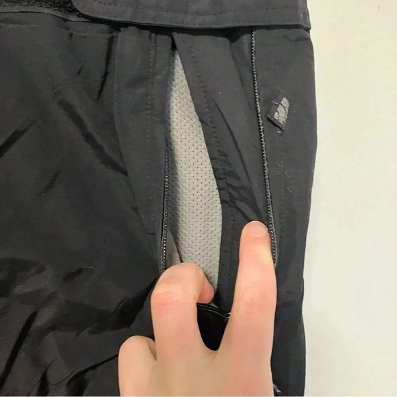 The North Face  Gore-Tex Bibs Snow Ski Pants in Black - Picture 4 of 6